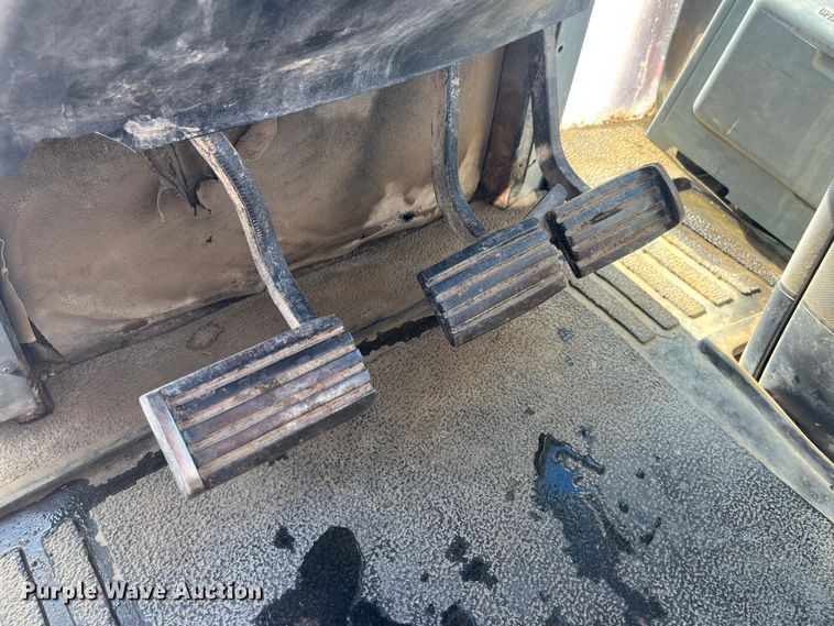 image for item MW9523 1997 Case IH 8920  MFWD tractor