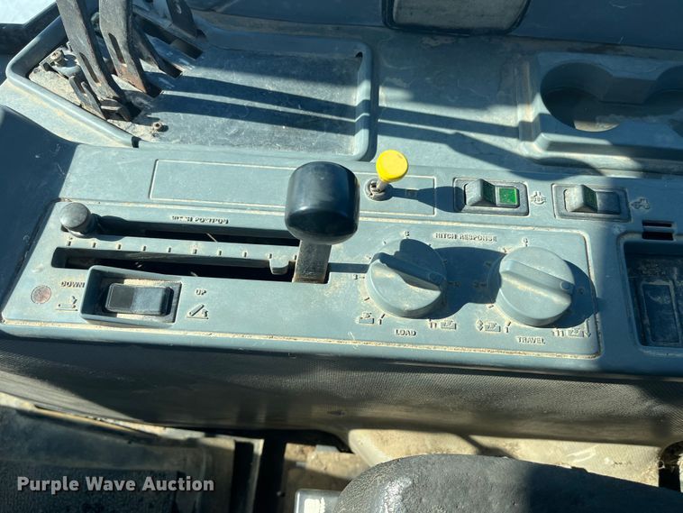 image for item MW9523 1997 Case IH 8920  MFWD tractor