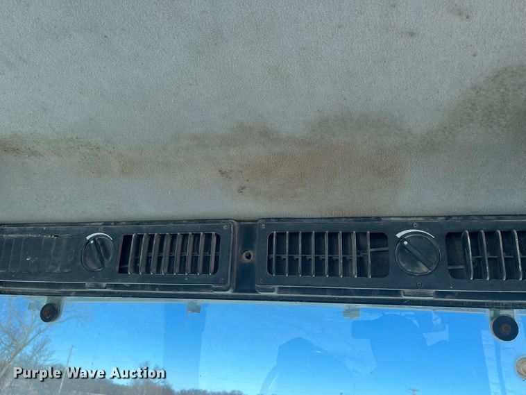 image for item MW9523 1997 Case IH 8920  MFWD tractor