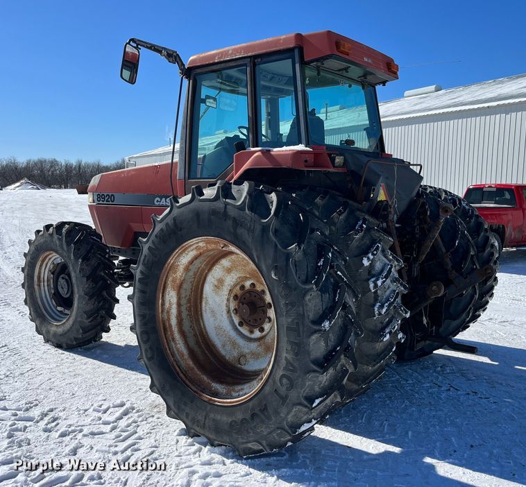 image for item MW9524 1997 Case IH 8920  MFWD tractor