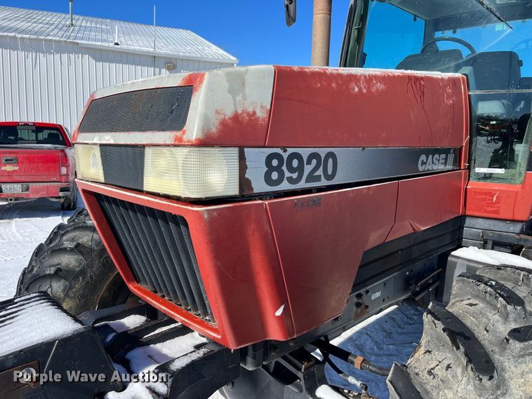 image for item MW9524 1997 Case IH 8920  MFWD tractor