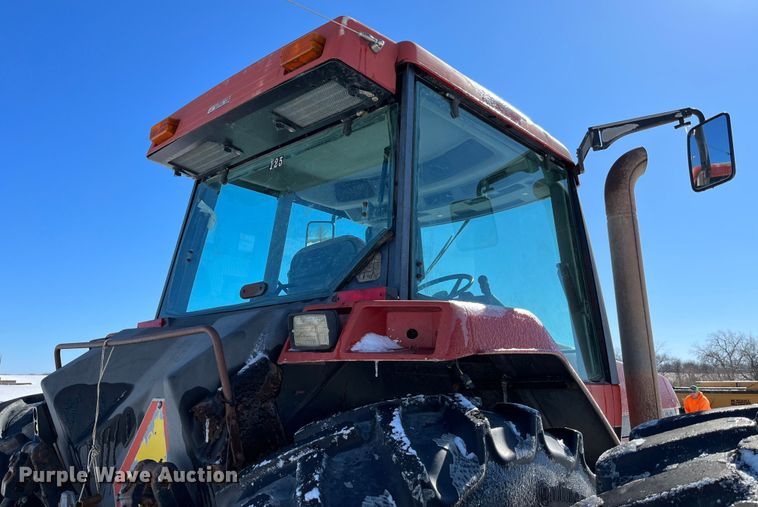 image for item MW9524 1997 Case IH 8920  MFWD tractor