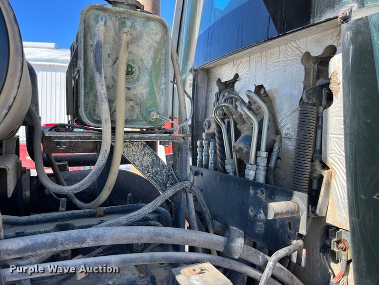 image for item MW9524 1997 Case IH 8920  MFWD tractor