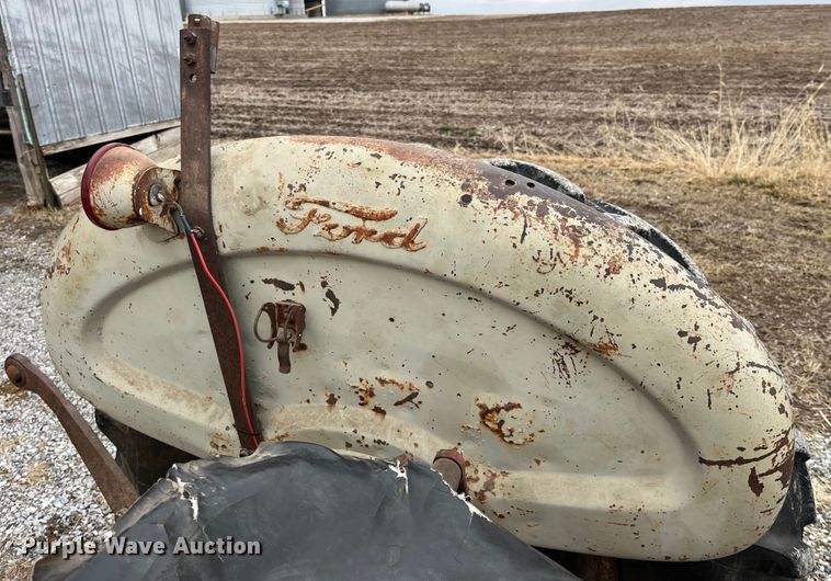 image for item MW9536 Ford 801 Powermaster  tractor