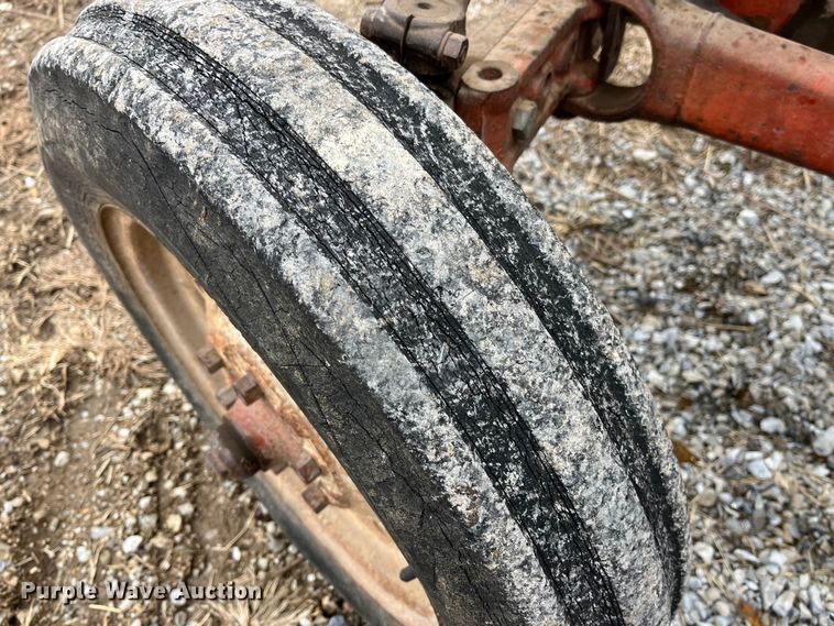 image for item MW9536 Ford 801 Powermaster  tractor