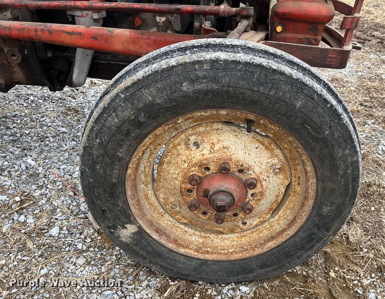 image for item MW9536 Ford 801 Powermaster  tractor