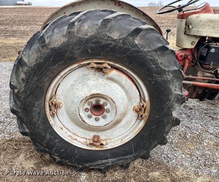 image for item MW9536 Ford 801 Powermaster  tractor