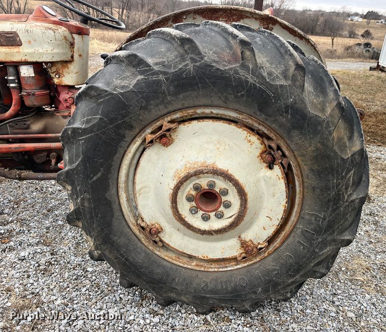 image for item MW9536 Ford 801 Powermaster  tractor