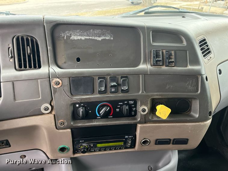 image for item DG5430 2007 Sterling L9500  dump truck