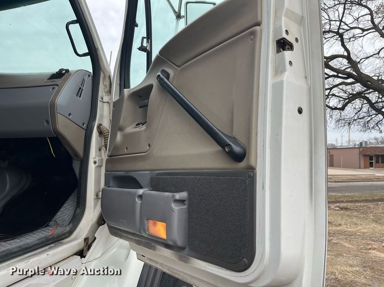 image for item DG5430 2007 Sterling L9500  dump truck