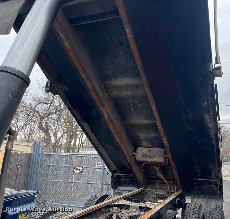 image for item DG5430 2007 Sterling L9500  dump truck