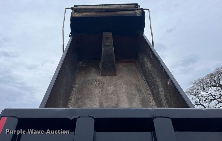 image for item DG5430 2007 Sterling L9500  dump truck