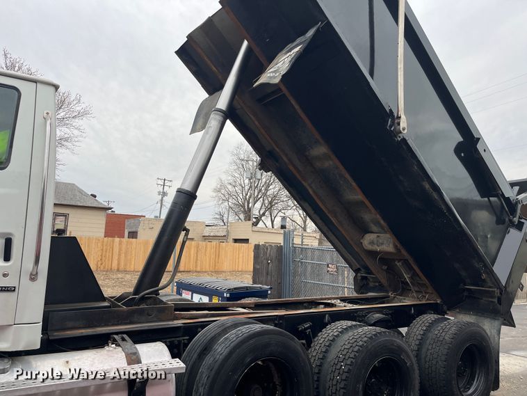 image for item DG5430 2007 Sterling L9500  dump truck