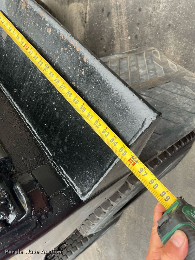 image for item DG5430 2007 Sterling L9500  dump truck