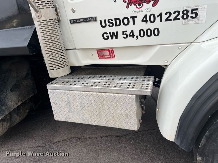 image for item DG5430 2007 Sterling L9500  dump truck