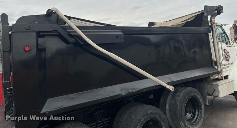 image for item DG5430 2007 Sterling L9500  dump truck