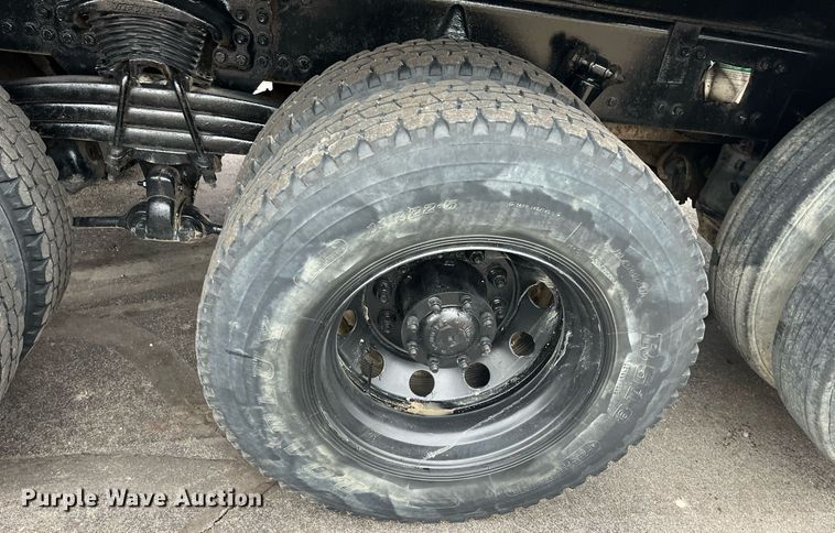 image for item DG5430 2007 Sterling L9500  dump truck