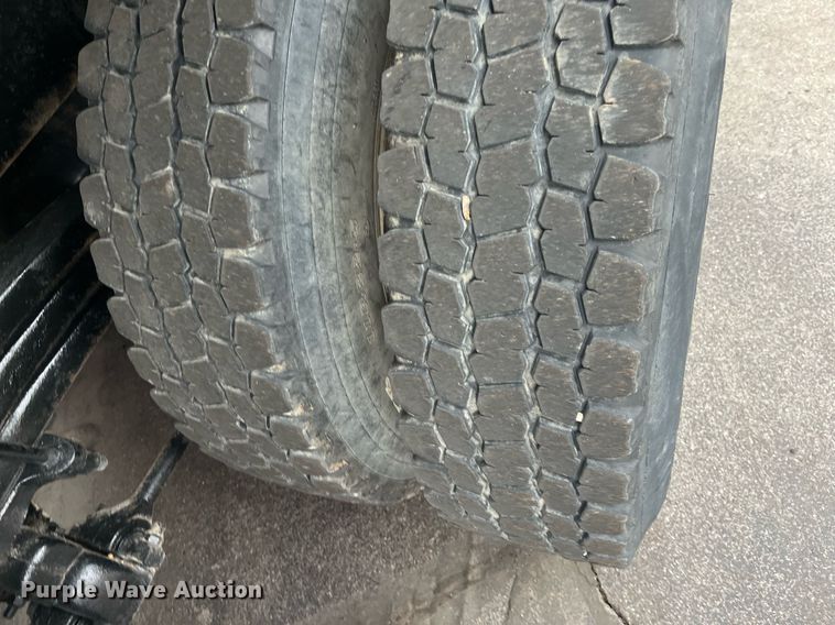 image for item DG5430 2007 Sterling L9500  dump truck