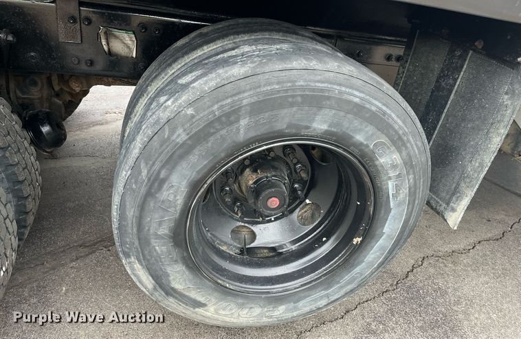 image for item DG5430 2007 Sterling L9500  dump truck