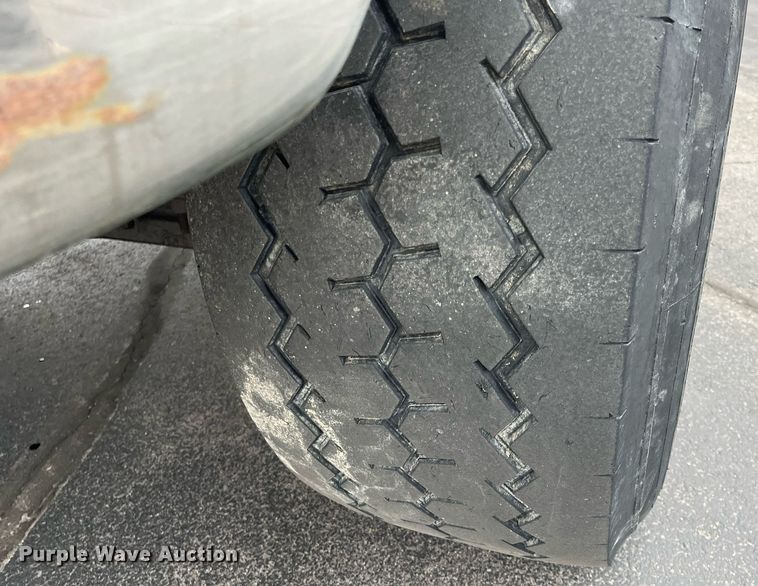 image for item DG5430 2007 Sterling L9500  dump truck