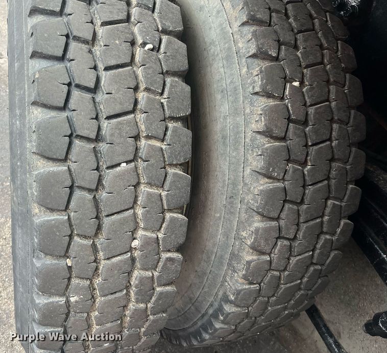 image for item DG5430 2007 Sterling L9500  dump truck