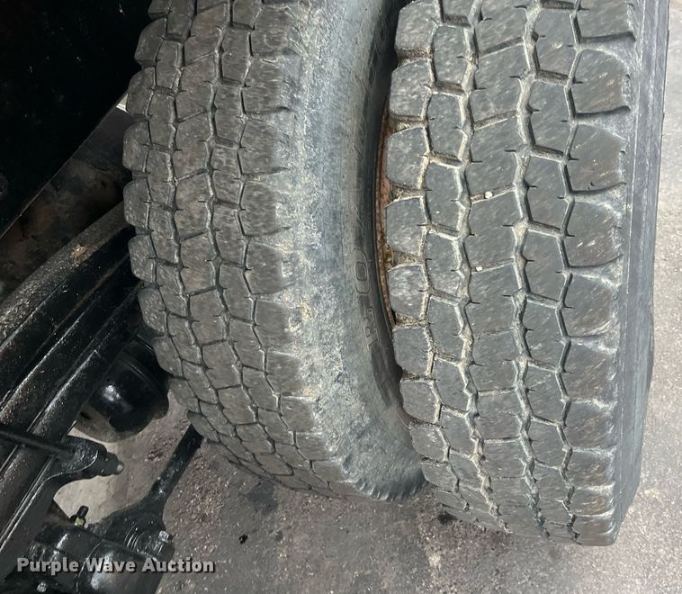 image for item DG5430 2007 Sterling L9500  dump truck