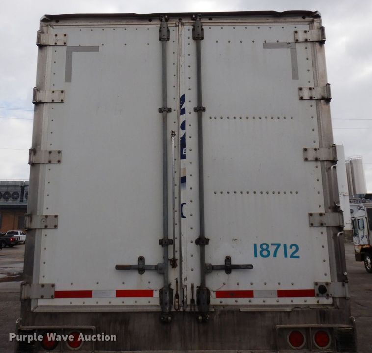 image for item DK2106 2009 Hyundai  refrigerated van trailer