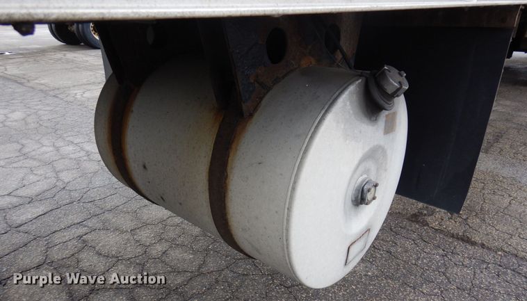 image for item DK2106 2009 Hyundai  refrigerated van trailer