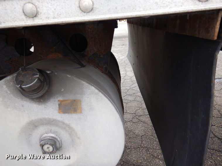 image for item DK2106 2009 Hyundai  refrigerated van trailer