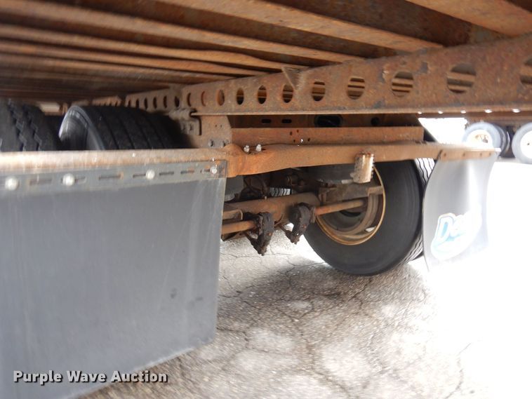 image for item DK2106 2009 Hyundai  refrigerated van trailer