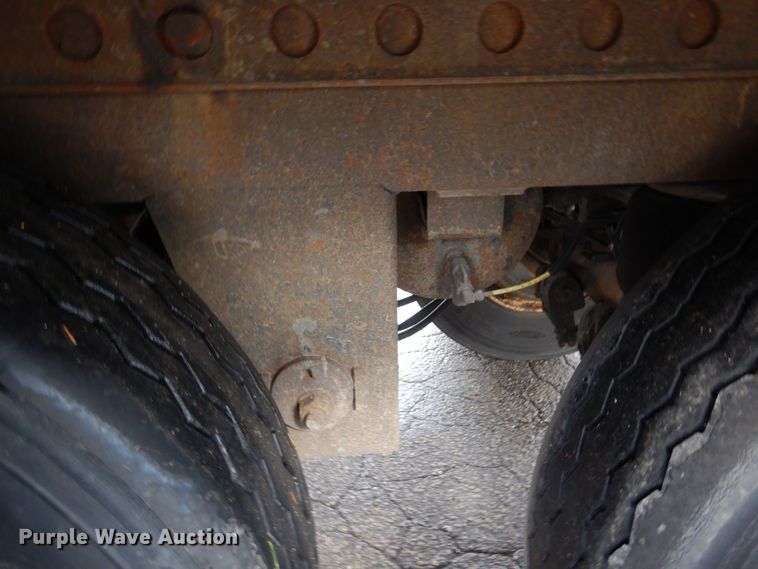 image for item DK2106 2009 Hyundai  refrigerated van trailer