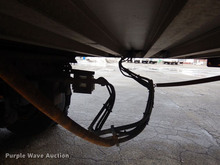 image for item DK2106 2009 Hyundai  refrigerated van trailer