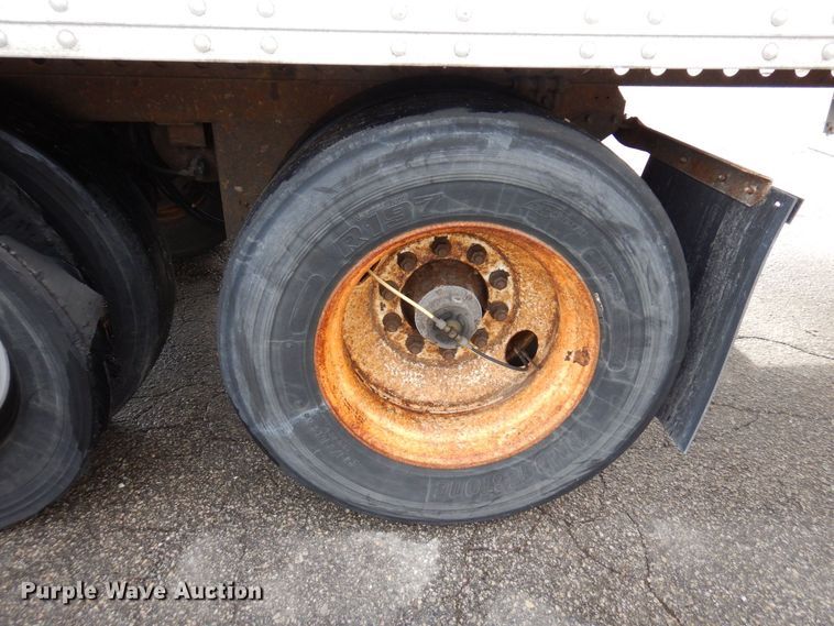 image for item DK2106 2009 Hyundai  refrigerated van trailer