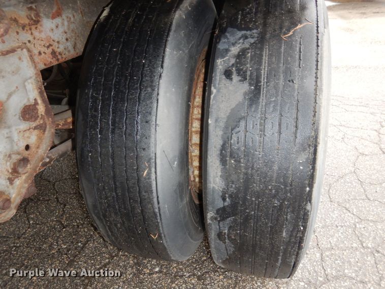 image for item DK2108 1991 Wabash P-102 CW  dry van trailer