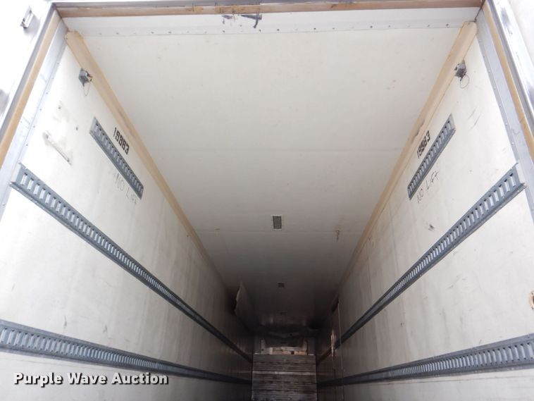 image for item DK2109 2010 Hyundai VR1450022-AS  refrigerated van trailer