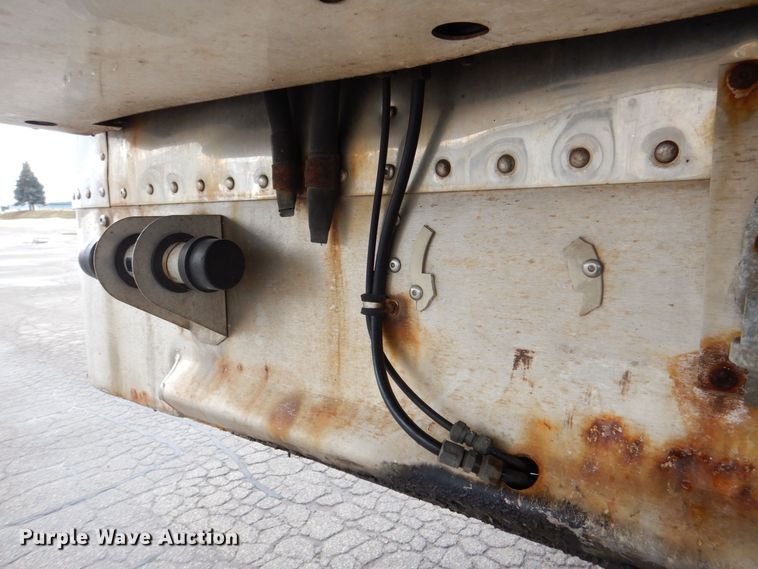 image for item DK2111 2005 Wabash RFCVHSA  refrigerated van trailer