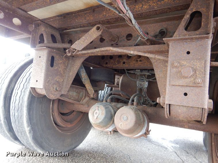 image for item DK2111 2005 Wabash RFCVHSA  refrigerated van trailer