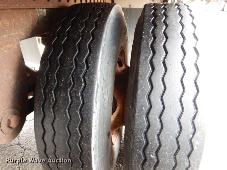 image for item DK2111 2005 Wabash RFCVHSA  refrigerated van trailer