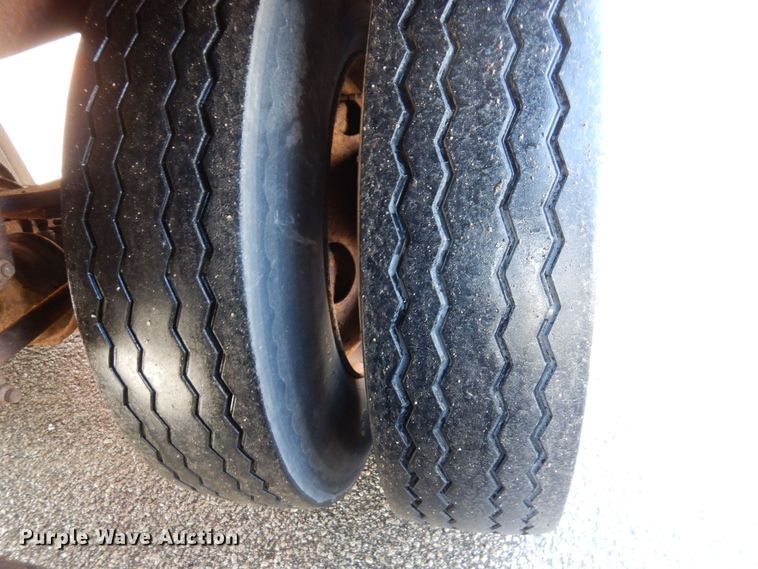 image for item DK2112 2004 Great Dane  refrigerated van trailer