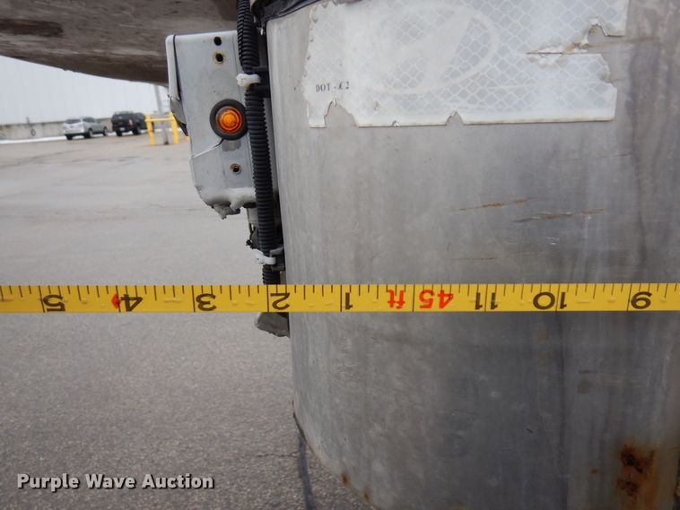 image for item DK2115 2010 Hyundai VR1450022-AS  refrigerated van trailer