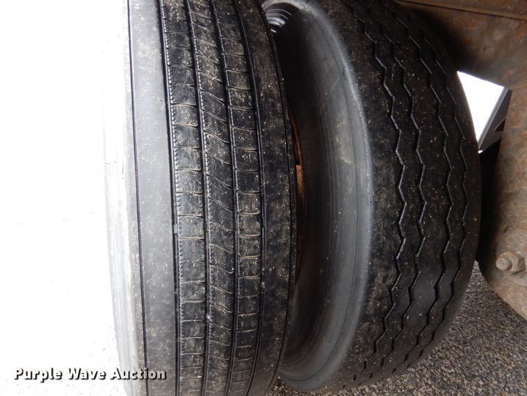 image for item DK2115 2010 Hyundai VR1450022-AS  refrigerated van trailer