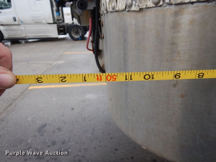 image for item DK2117 2006 Wabash  refrigerated van trailer