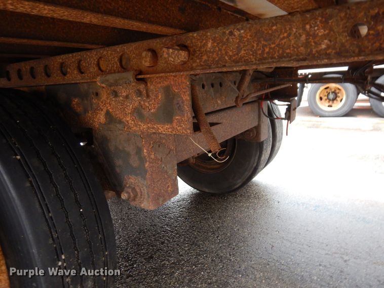 image for item DK2117 2006 Wabash  refrigerated van trailer