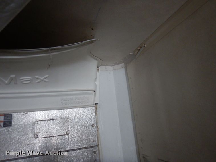 image for item DK2117 2006 Wabash  refrigerated van trailer