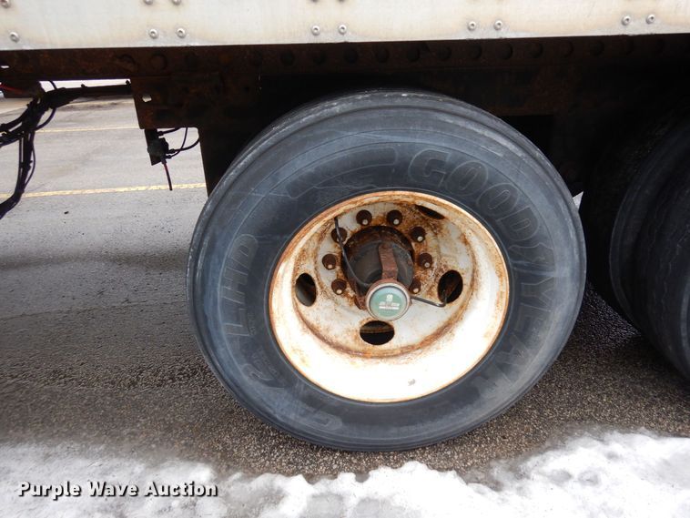 image for item DK2117 2006 Wabash  refrigerated van trailer