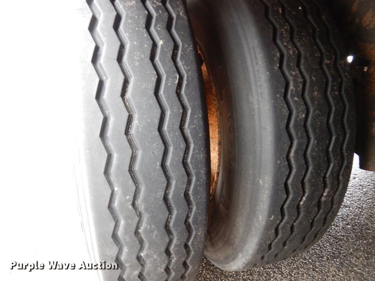 image for item DK2117 2006 Wabash  refrigerated van trailer