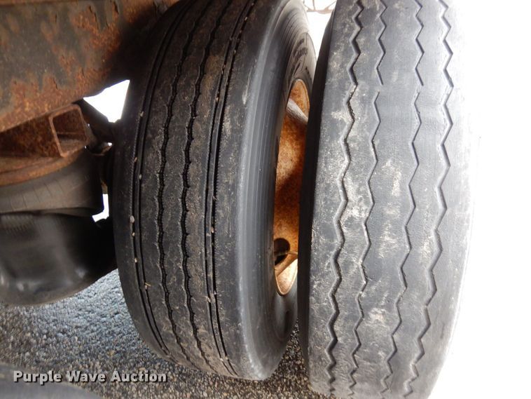 image for item DK2117 2006 Wabash  refrigerated van trailer