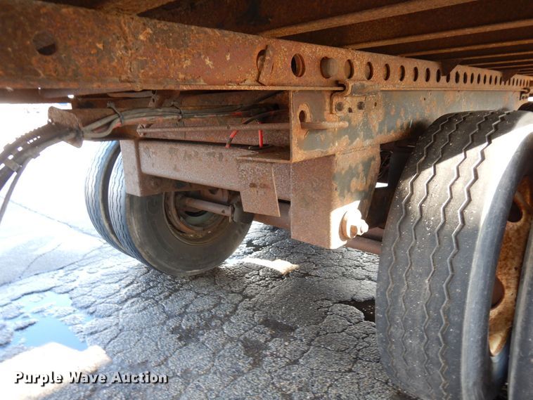 image for item DK2119 2005 Wabash  refrigerated van trailer