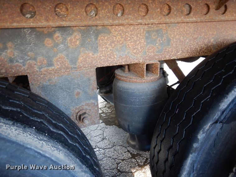 image for item DK2119 2005 Wabash  refrigerated van trailer