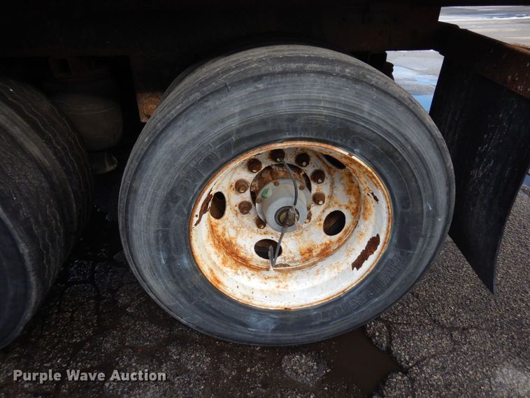 image for item DK2119 2005 Wabash  refrigerated van trailer